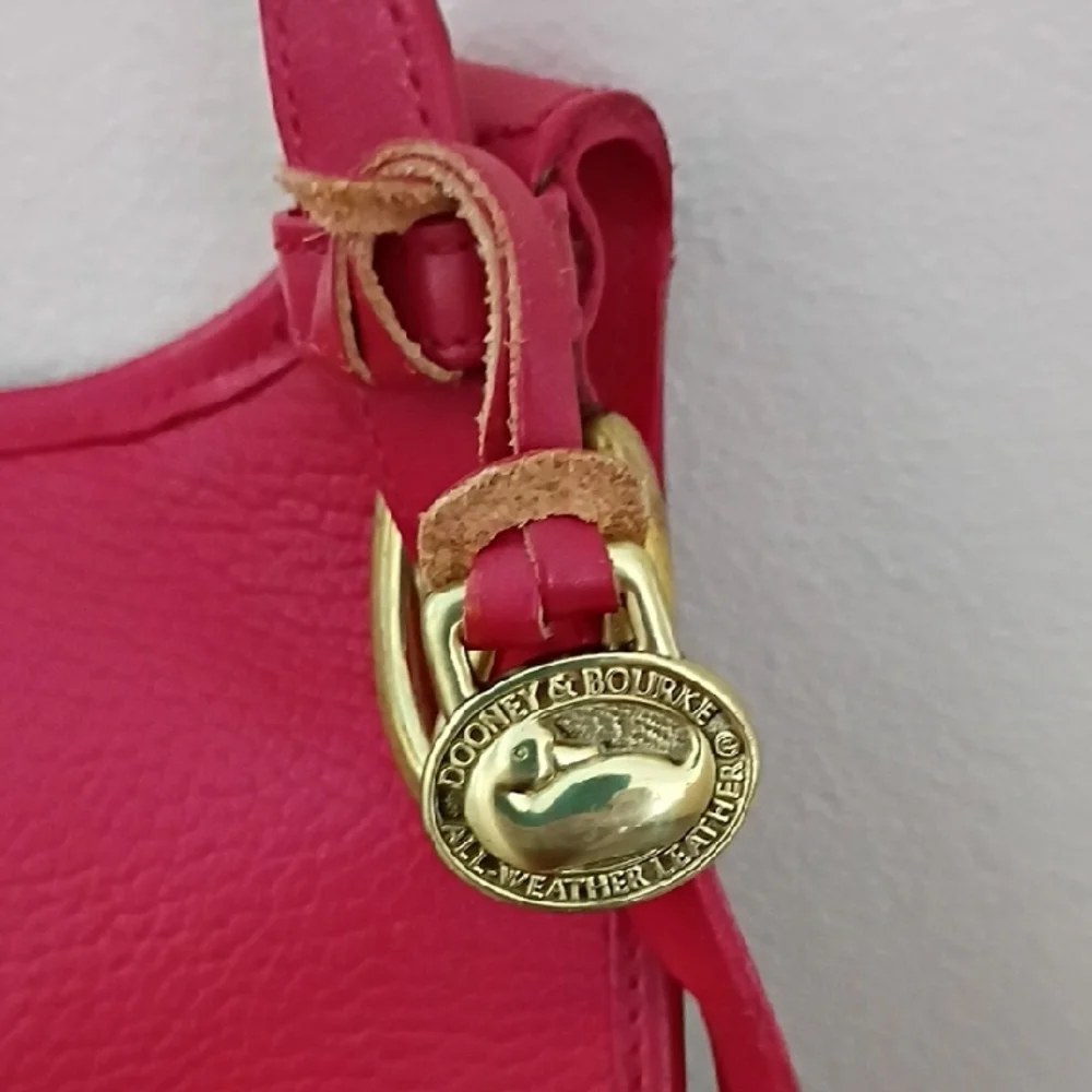 Vintage Dooney & Bourke Red Calvary Bag - Picture 4 of 9